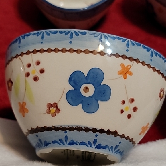 Floral Blue Poppy Triangular Ceramic Bowls Set of 4 by Temptations by Tara - Picture 3 of 6